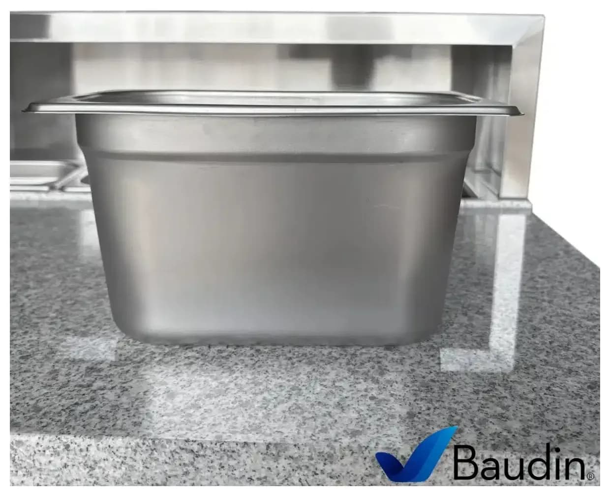 Bajo Mostrador Refrigerado con Topinera de acero inoxidable 90 cm ancho 2 puertas comercial 3 cubas con frio marca Kuma PS900